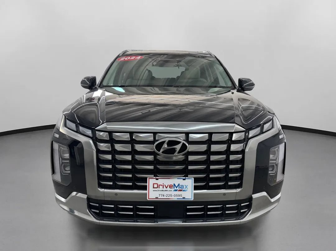 Used 2024 Hyundai Palisade Calligraphy AWD/4WD image 2