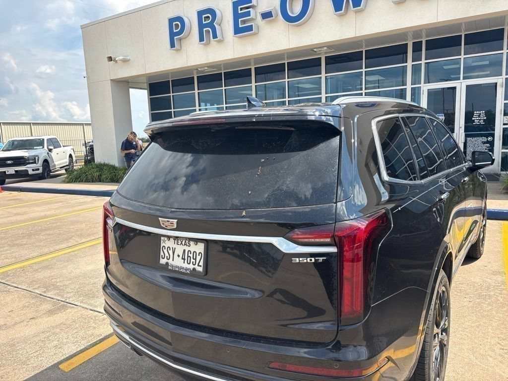 Used 2025 Cadillac XT6 Luxury FWD image 8