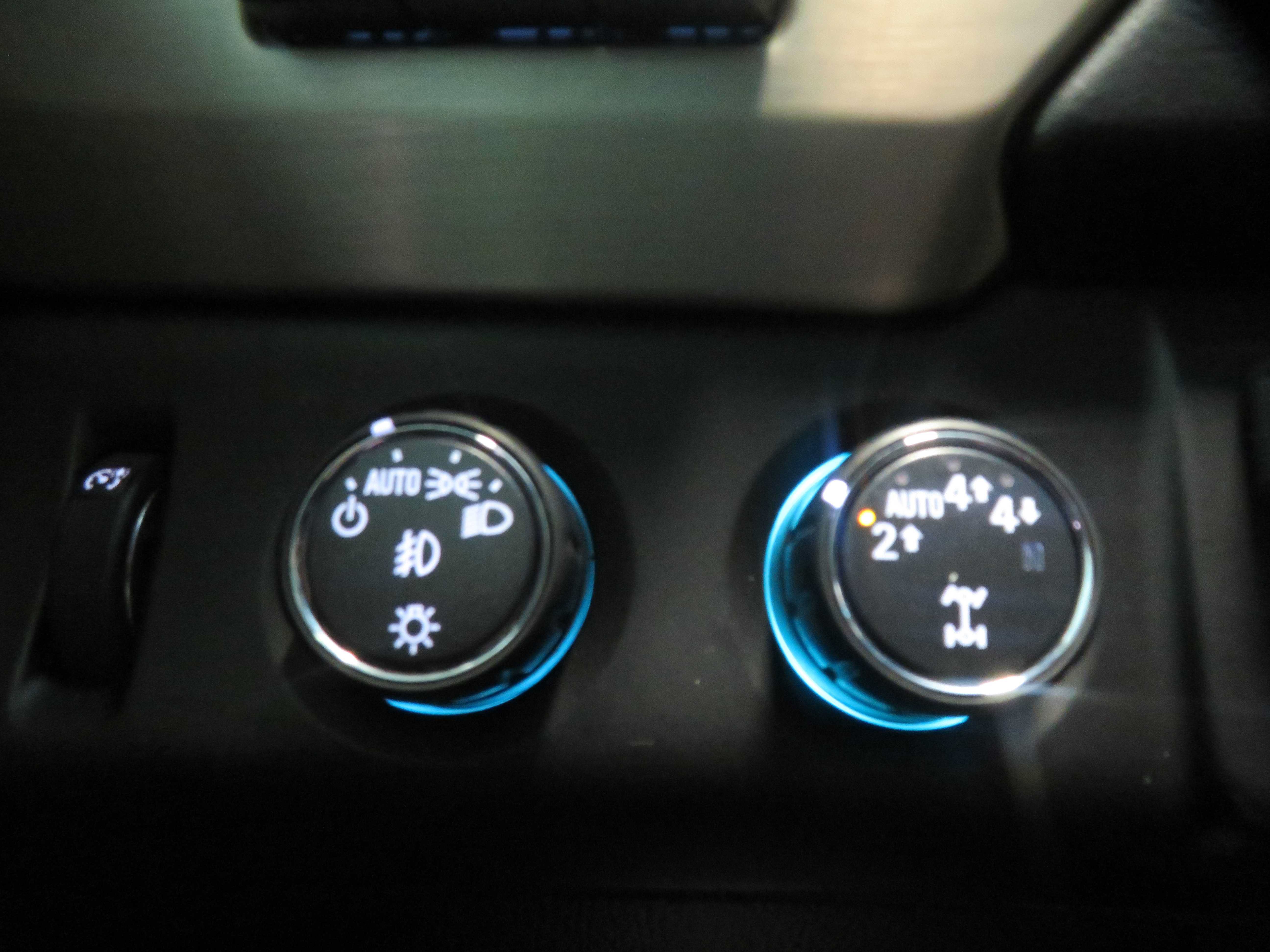 Used 2019 GMC Yukon XL Denali AWD/4WD image 41