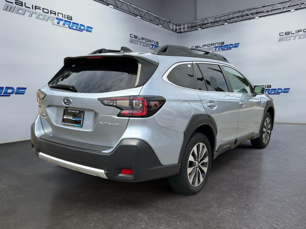 Used 2023 Subaru Outback Limited AWD/4WD image 5