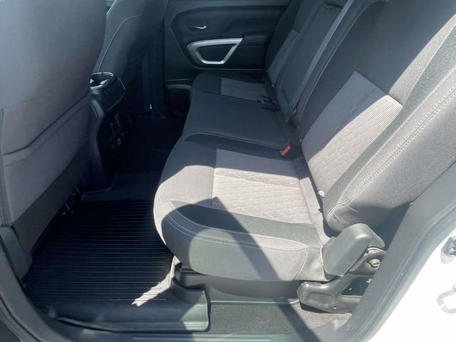 Used 2024 Nissan Titan SV w/ SV Convenience Package image 13