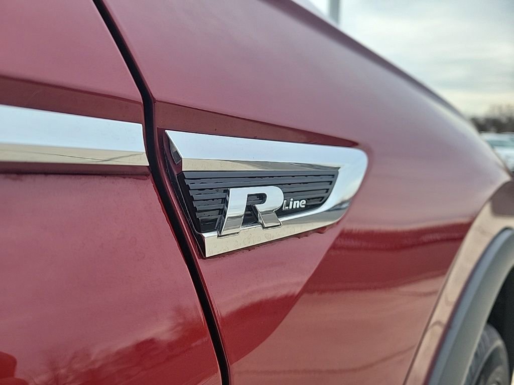 Used 2019 Volkswagen Tiguan SEL R-Line image 10