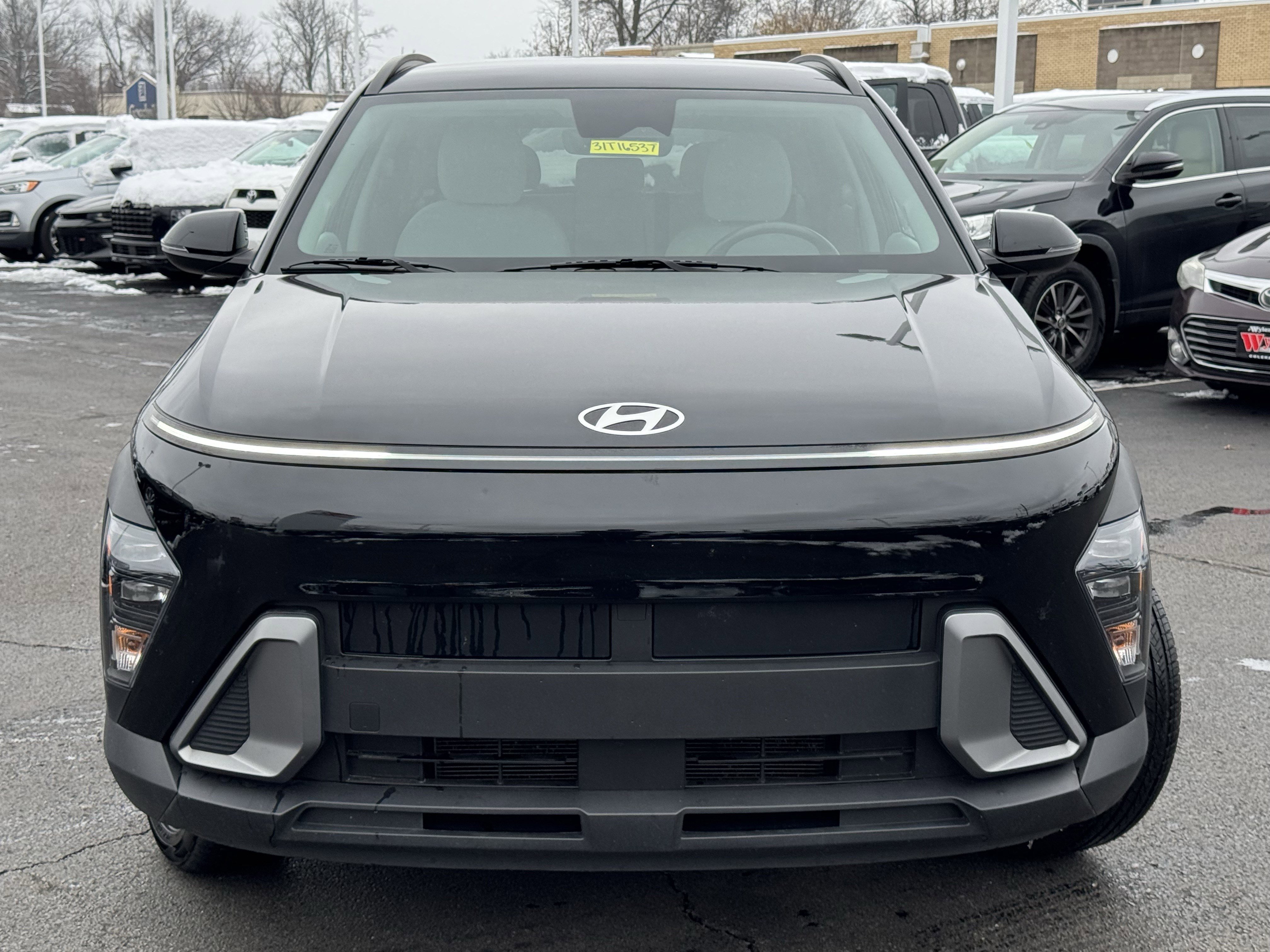 Used 2024 Hyundai Kona SEL w/ Convenience Package image 18