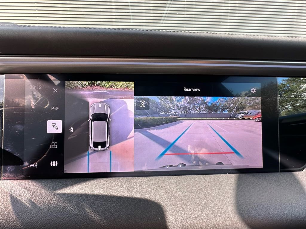 Certified 2025 Porsche Macan 4 Electric image 30