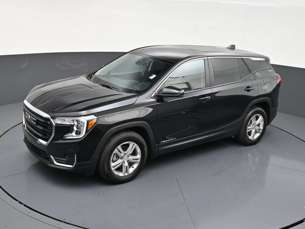 Used 2024 GMC Terrain SLE w/ Driver Convenience Package FWD image 9