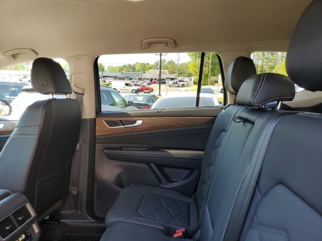 Used 2024 Volkswagen Atlas SE image 10