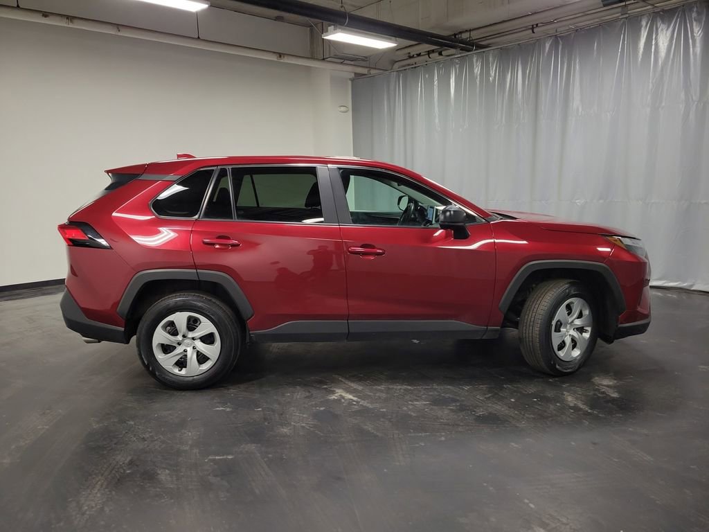 Used 2024 Toyota RAV4 LE image 9