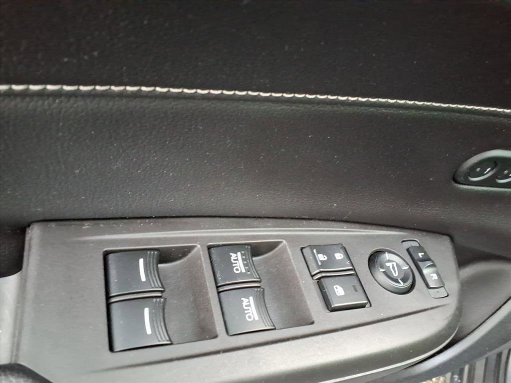 Used 2020 Acura ILX w/ Premium Package image 12