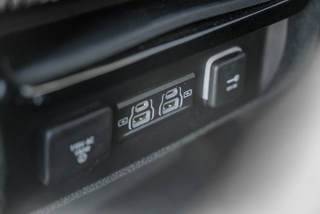 Used 2024 Jeep Wagoneer L Series III w/ Flexible Seating Group image 45