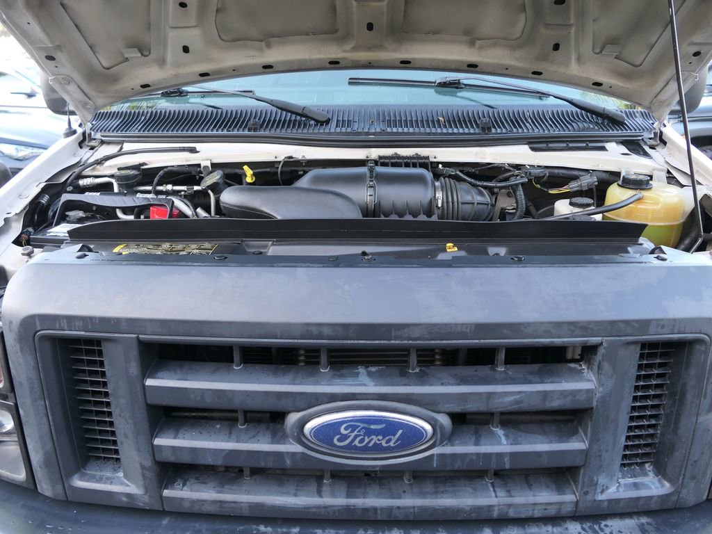 Used 2013 Ford E-150 and Econoline 150 Commercial image 26