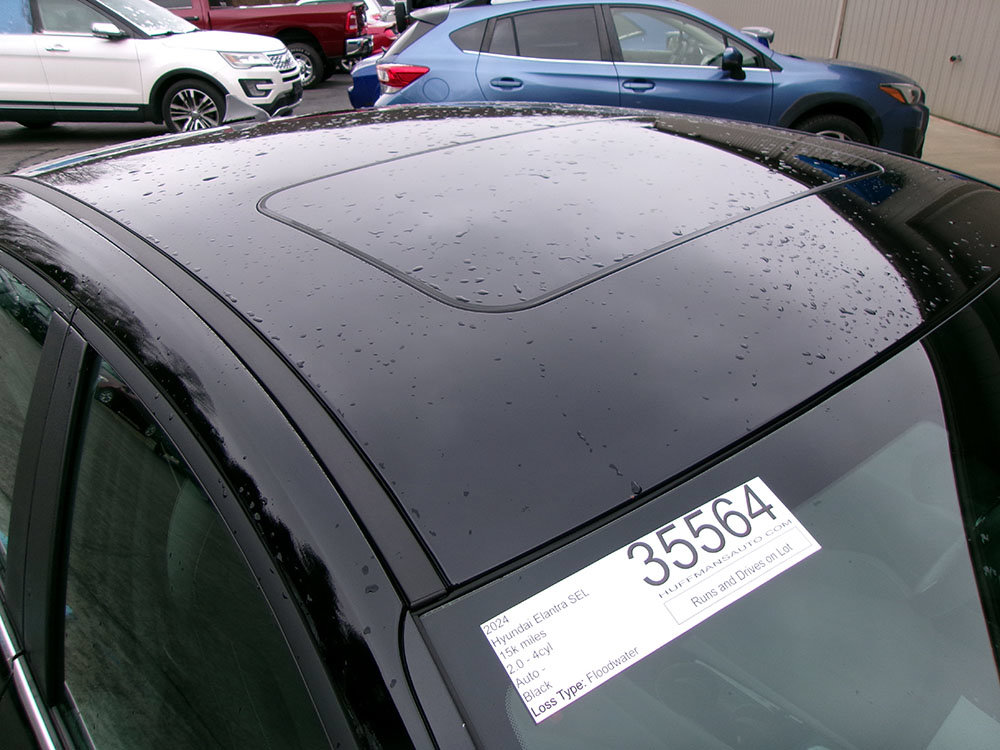 Used 2024 Hyundai Elantra SEL w/ Convenience Package FWD image 8