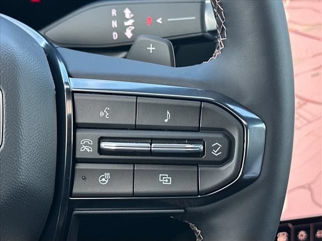 New 2026 GMC Terrain AT4 w/ Technology Package II AWD/4WD image 32