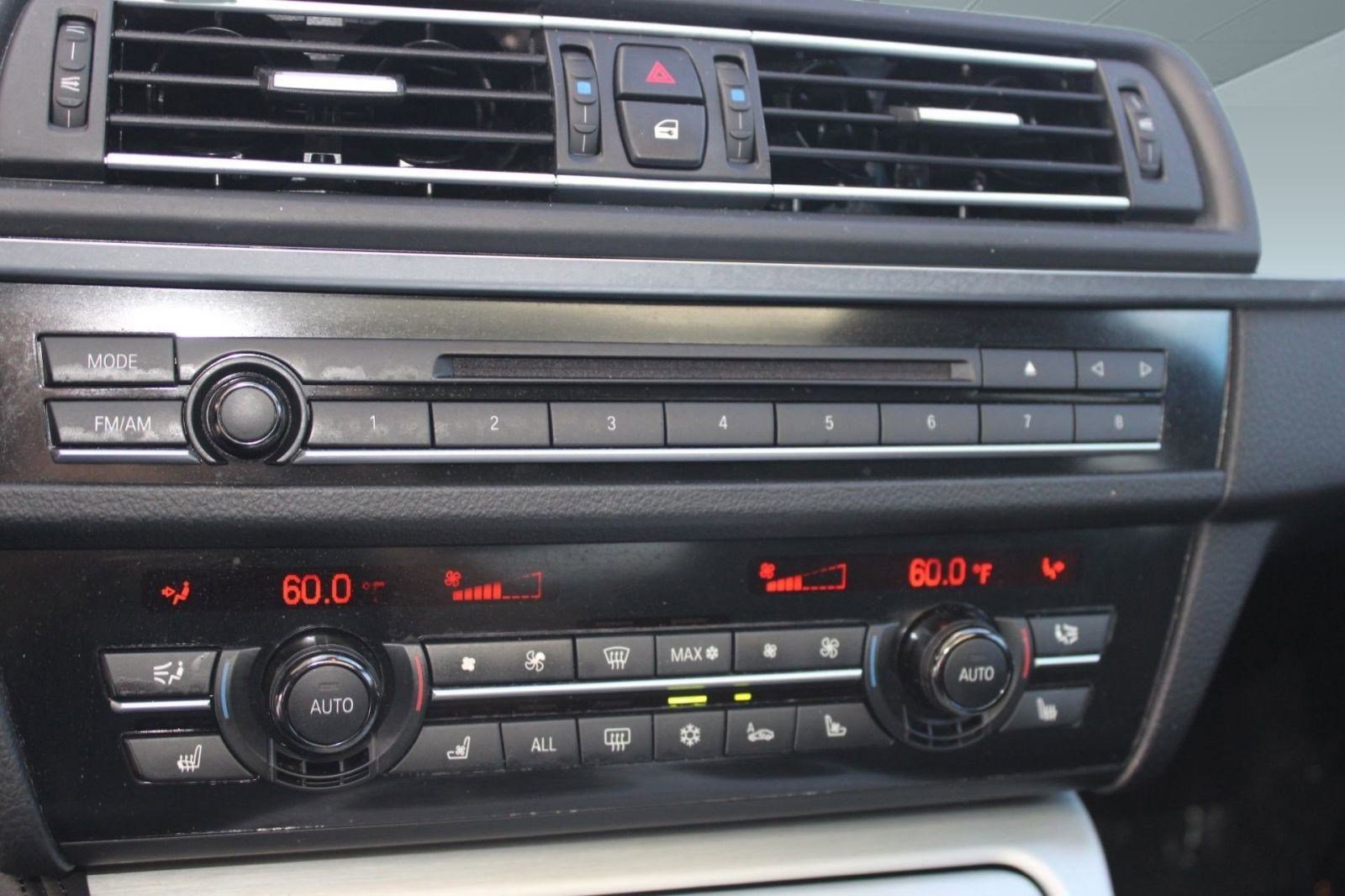 Used 2012 BMW 550i xDrive 550i xDrive image 27