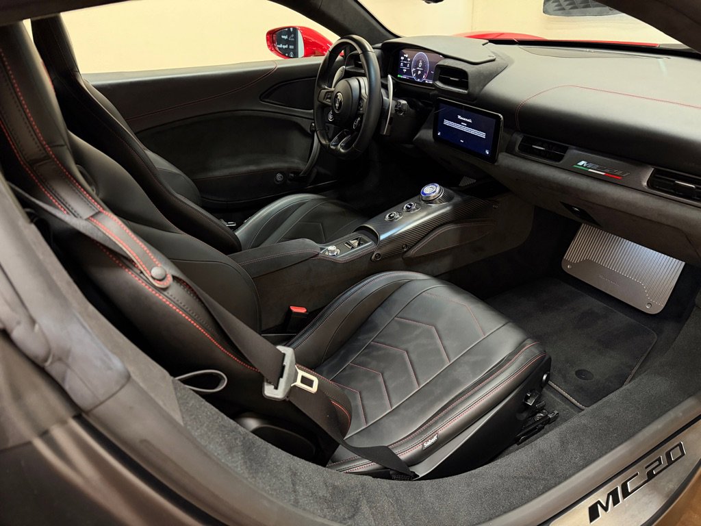 Used 2022 Maserati MC20 Coupe RWD image 28