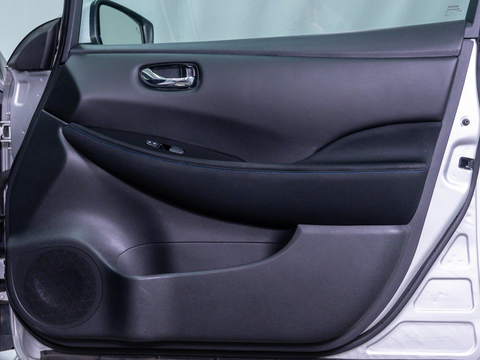 Used 2022 Nissan Leaf SV Plus FWD image 9