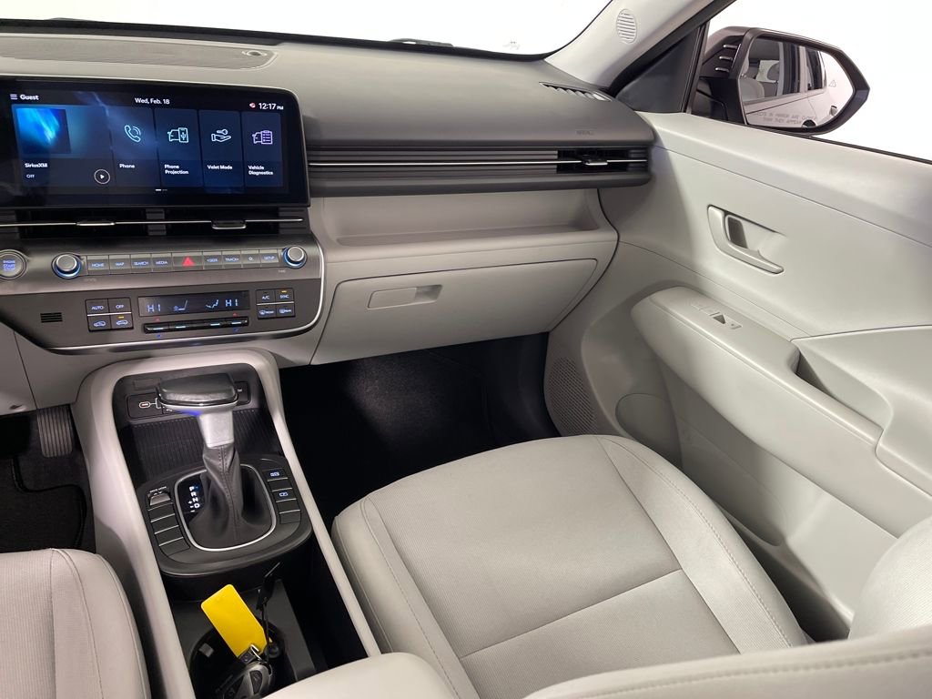 Certified 2025 Hyundai Kona SEL image 17