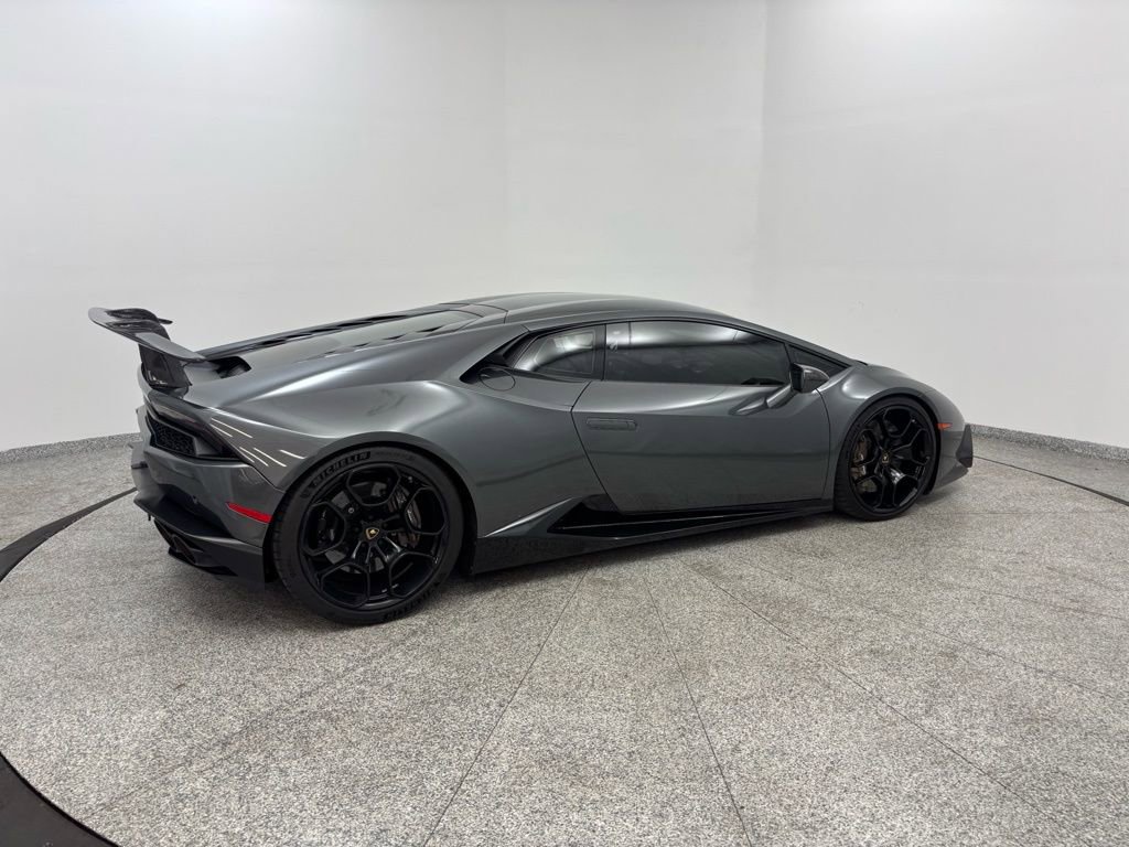 Used 2015 Lamborghini Huracan LP 610-4 image 16