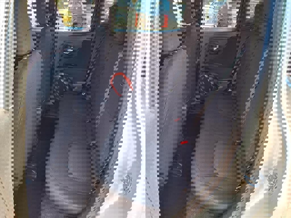 Used 2018 Jeep Renegade Sport w/ Power & Air Group image 10