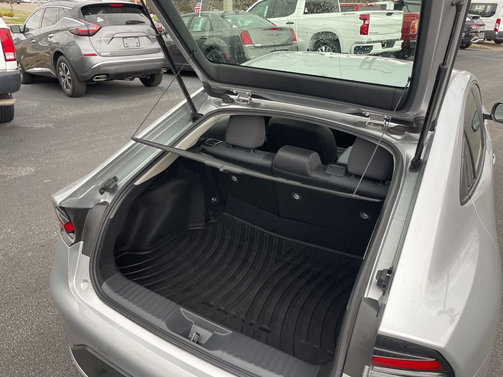 Used 2023 Toyota Prius LE image 12