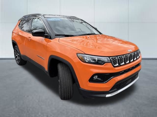 Used 2026 Jeep Compass Limited AWD/4WD image 5