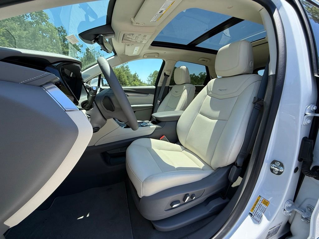 New 2026 Cadillac XT5 Premium Luxury FWD image 5