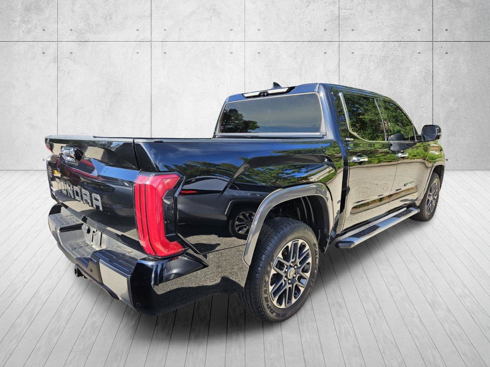 Used 2023 Toyota Tundra Limited AWD/4WD image 10