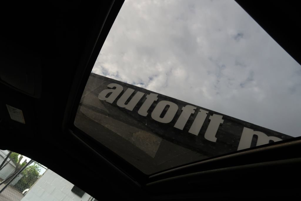 Used 2015 Dodge Challenger R/T w/ Quick Order Package 28B R/T RWD image 13