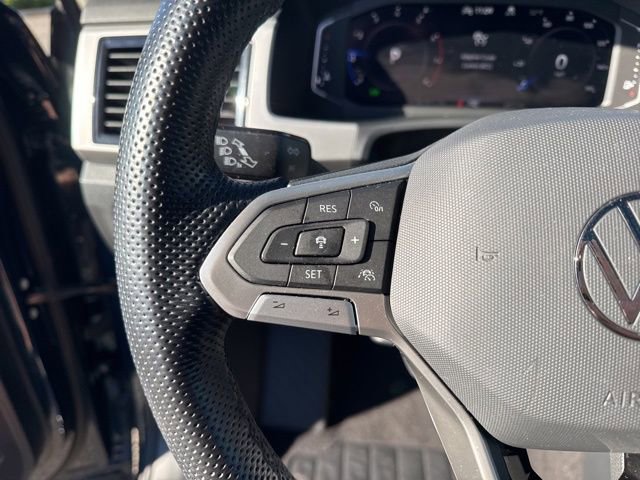 Used 2023 Volkswagen Atlas SEL R-Line image 11