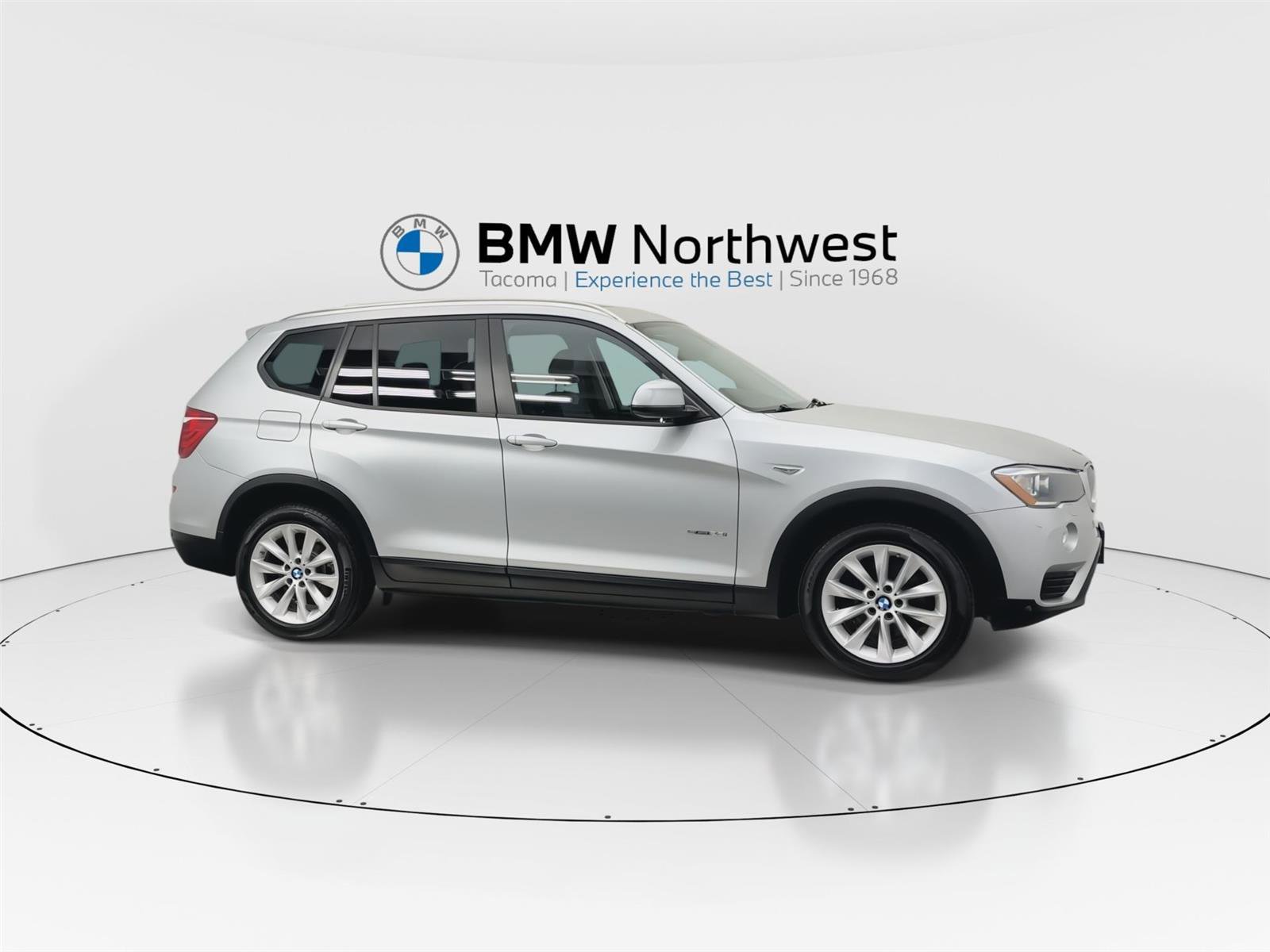 Used 2017 BMW X3 sDrive28i RWD image 5