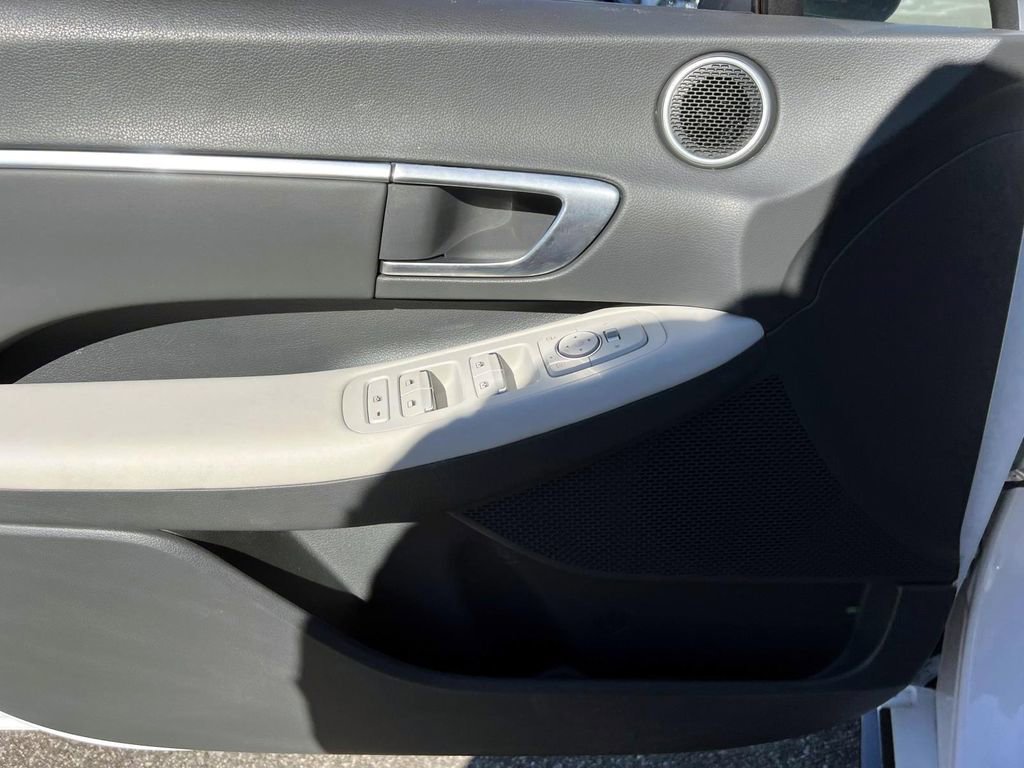 Certified 2023 Hyundai Sonata SEL w/ Convenience Package image 15