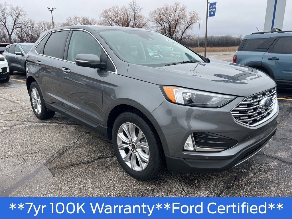 Used 2024 Ford Edge Titanium image 2