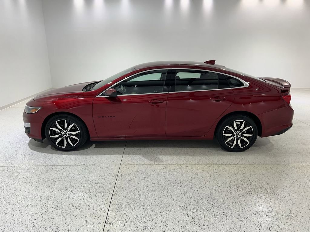 Used 2024 Chevrolet Malibu RS FWD image 2