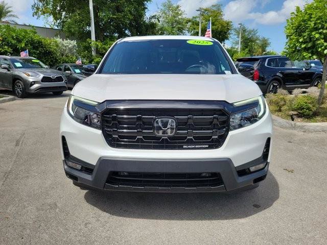 Used 2025 Honda Ridgeline Black Edition image 2