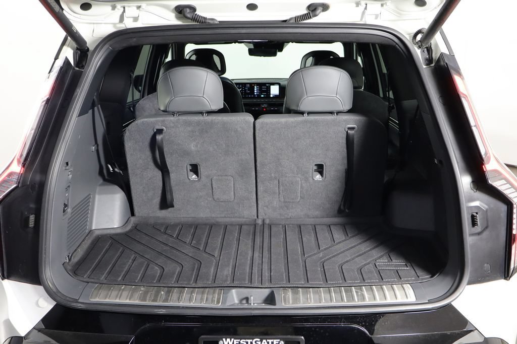 Used 2024 Kia EV9 GT-Line AWD/4WD image 18
