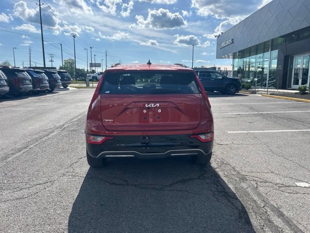 Used 2023 Kia Niro Wind w/ Wind Preserve Package FWD image 4