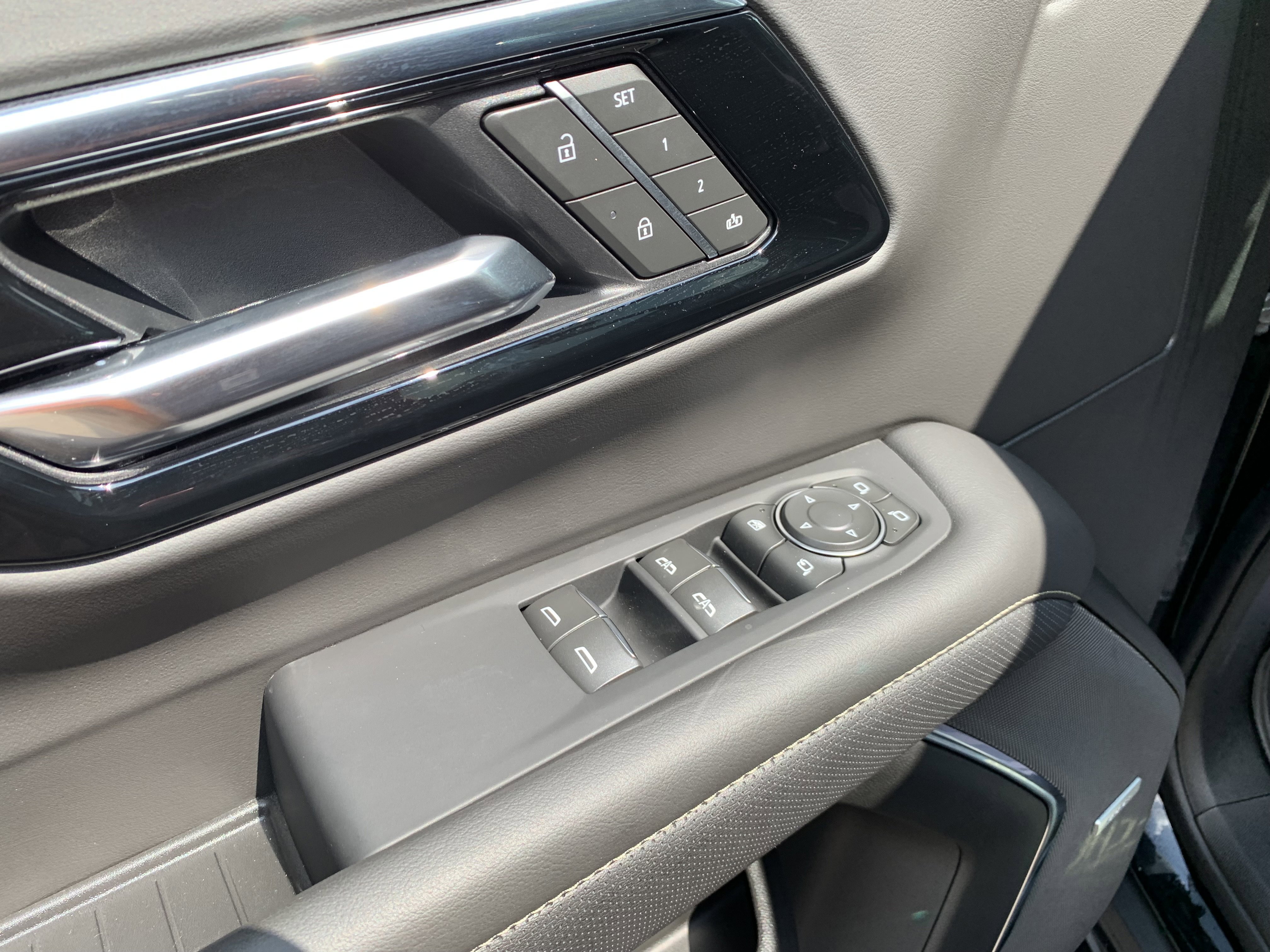 New 2025 Chevrolet Tahoe Premier image 15