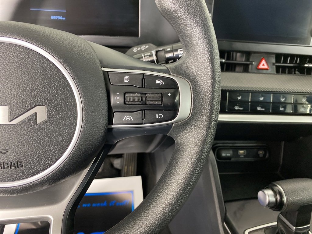 Used 2023 Kia Sportage LX image 25