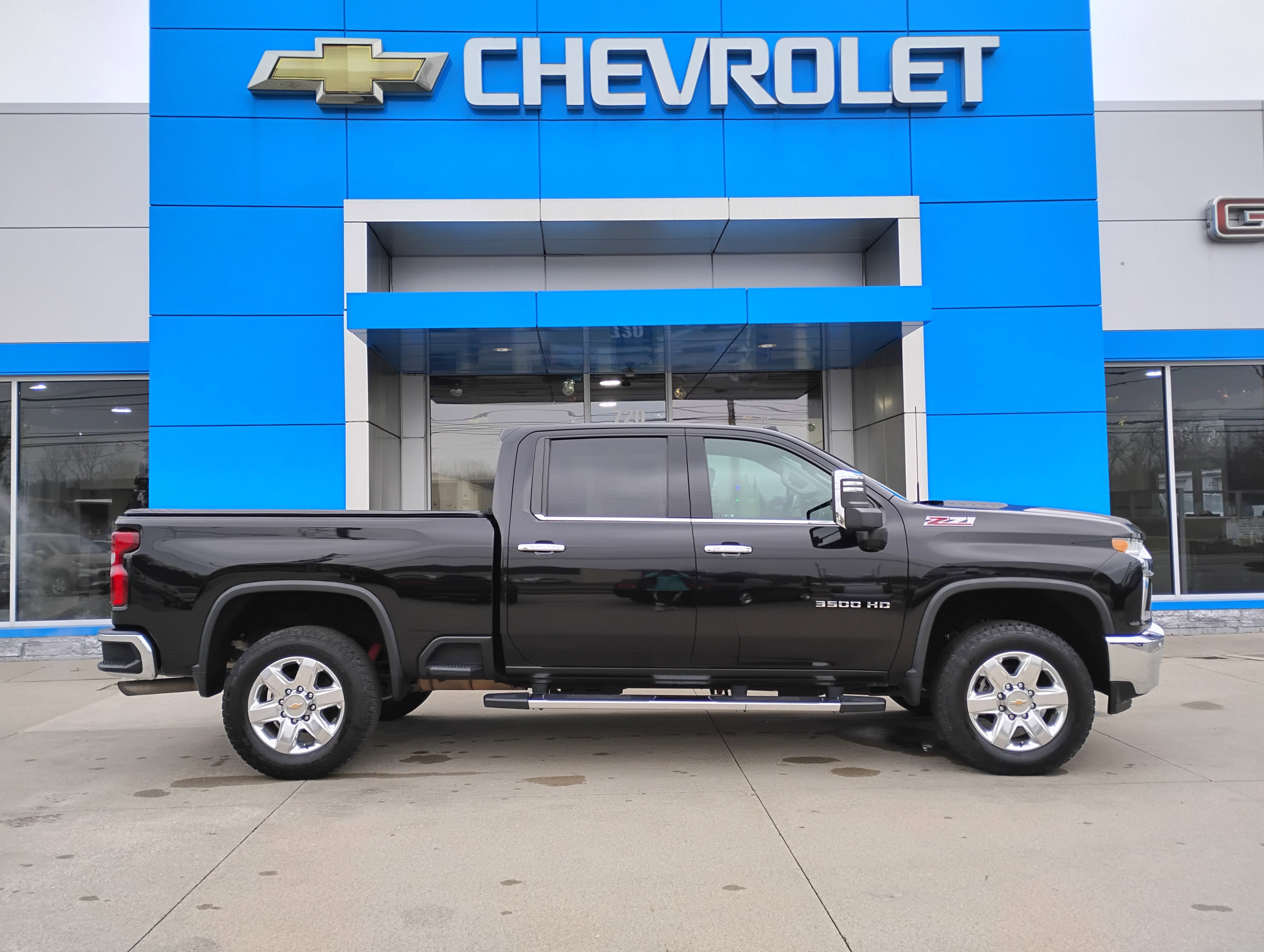 Used 2021 Chevrolet Silverado 3500 LTZ w/ LTZ Plus Package image 35