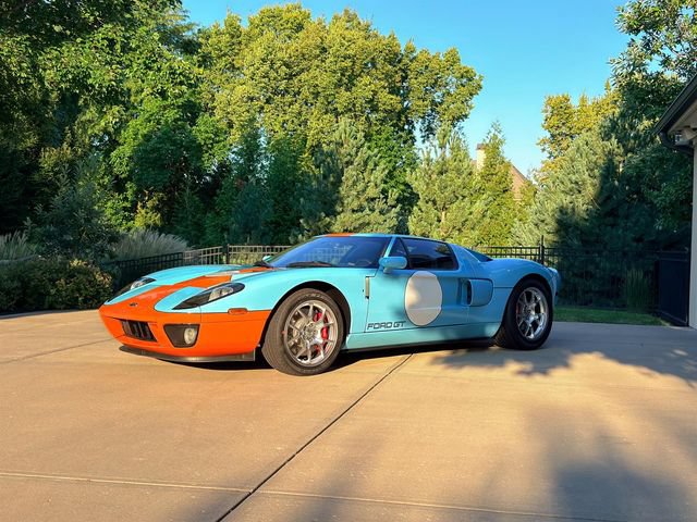 Used 2006 Ford GT RWD image 7