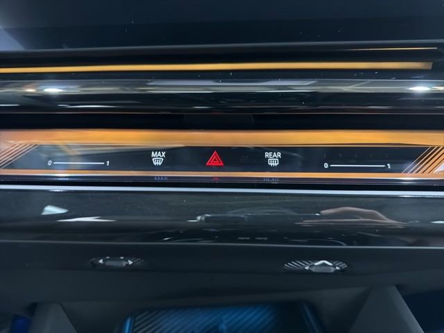 Used 2025 BMW i5 xDrive40 w/ Premium Package image 36