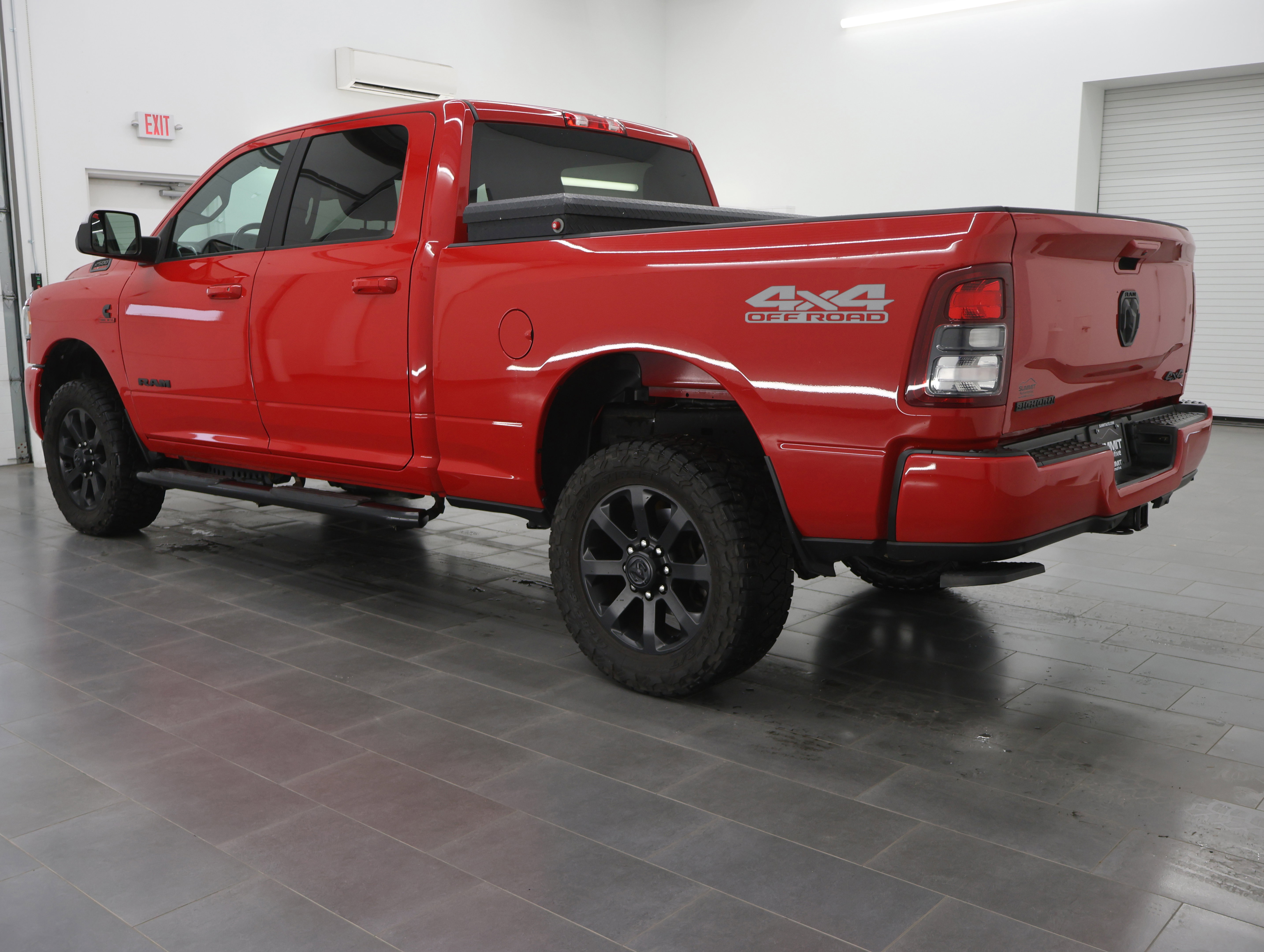 Used 2021 RAM 2500 Big Horn w/ Night Edition image 6