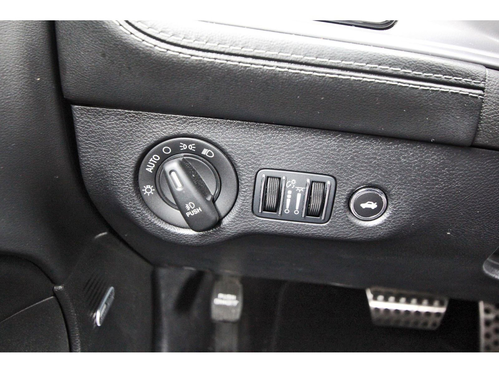 Used 2023 Dodge Challenger R/T w/ Plus Package image 22