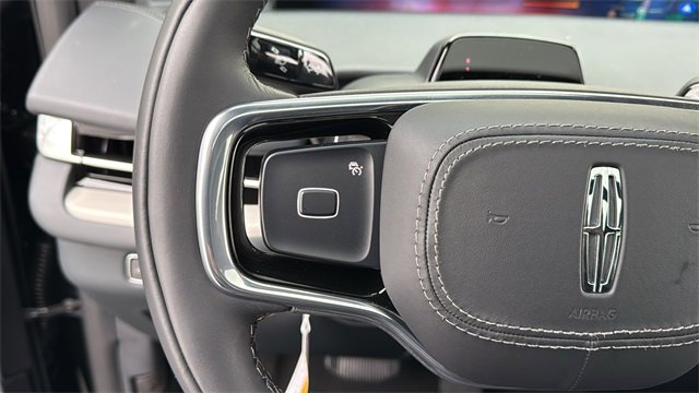 New 2025 Lincoln Navigator L Reserve w/ Jet Appearance Package image 32