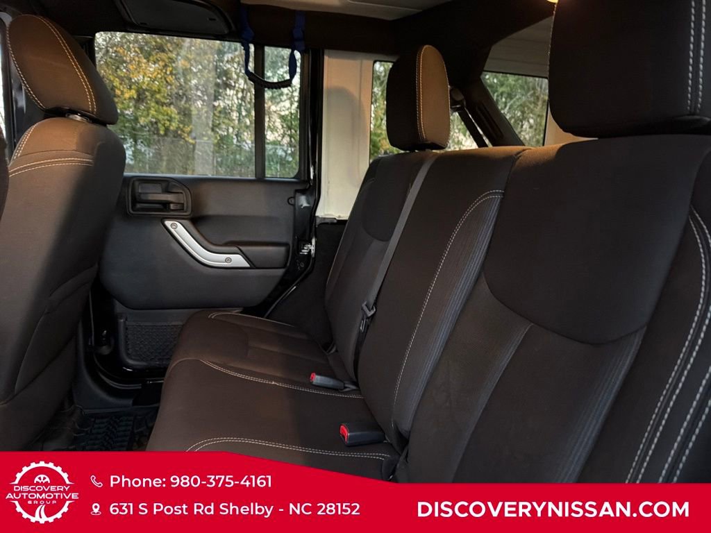 Used 2016 Jeep Wrangler Unlimited Sahara image 25