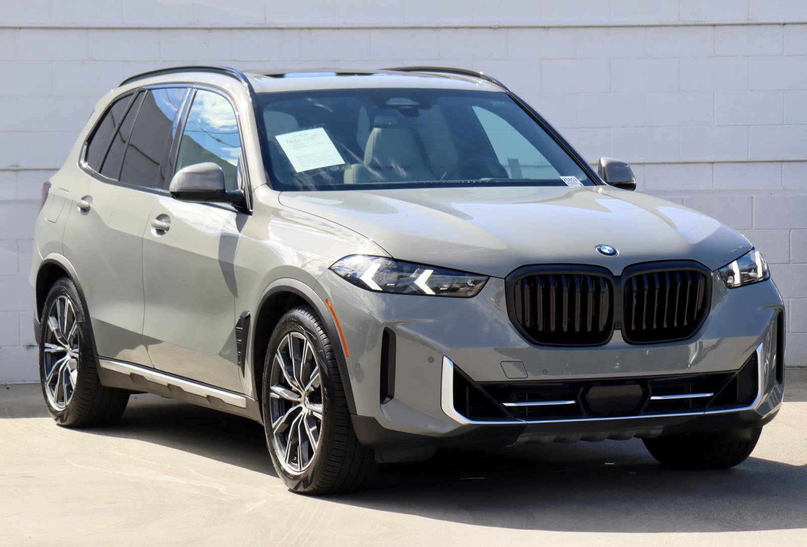 Used 2025 BMW X5 xDrive40i w/ Parking Assistance Package