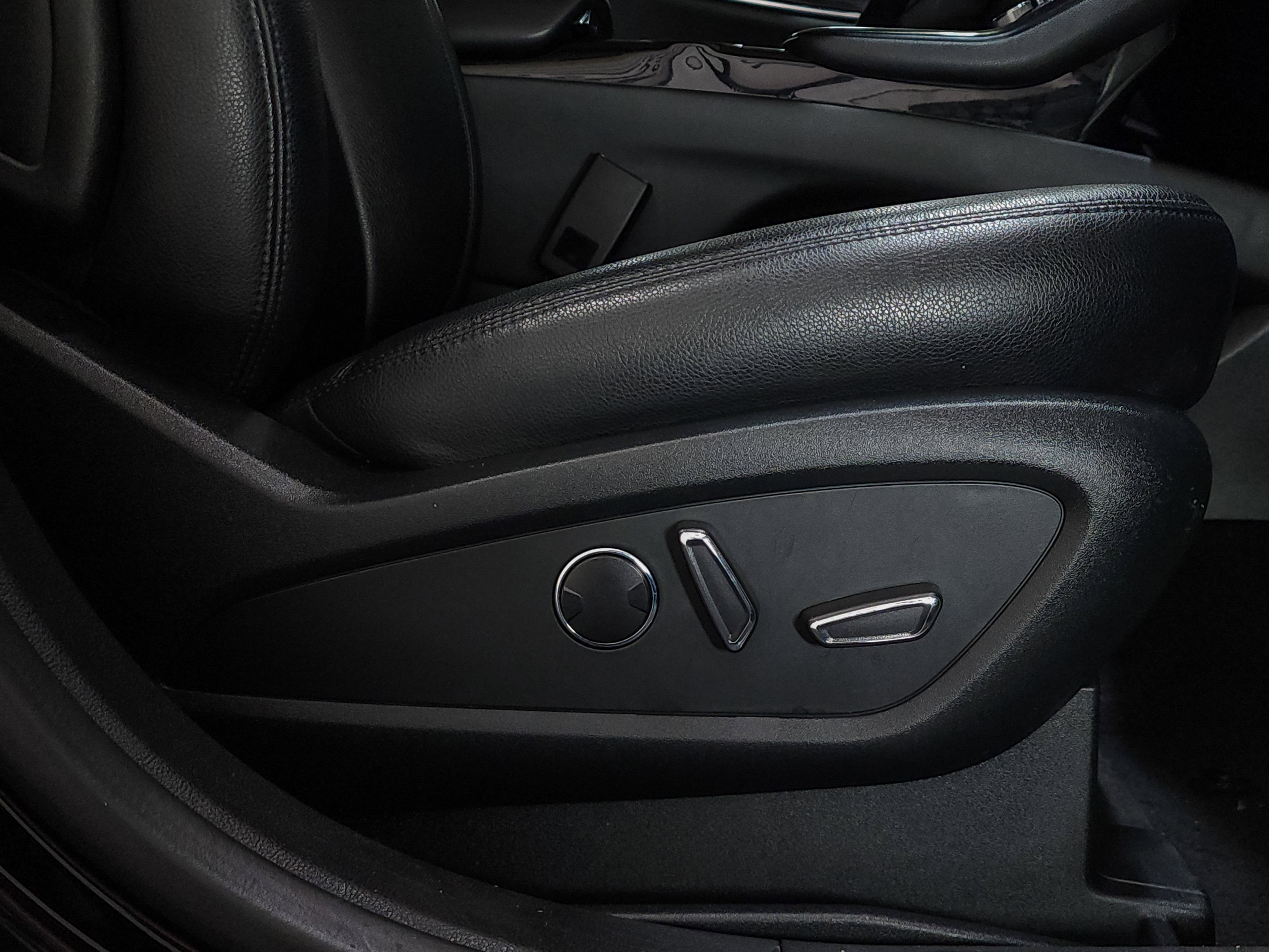 Used 2022 Lincoln Nautilus FWD image 49