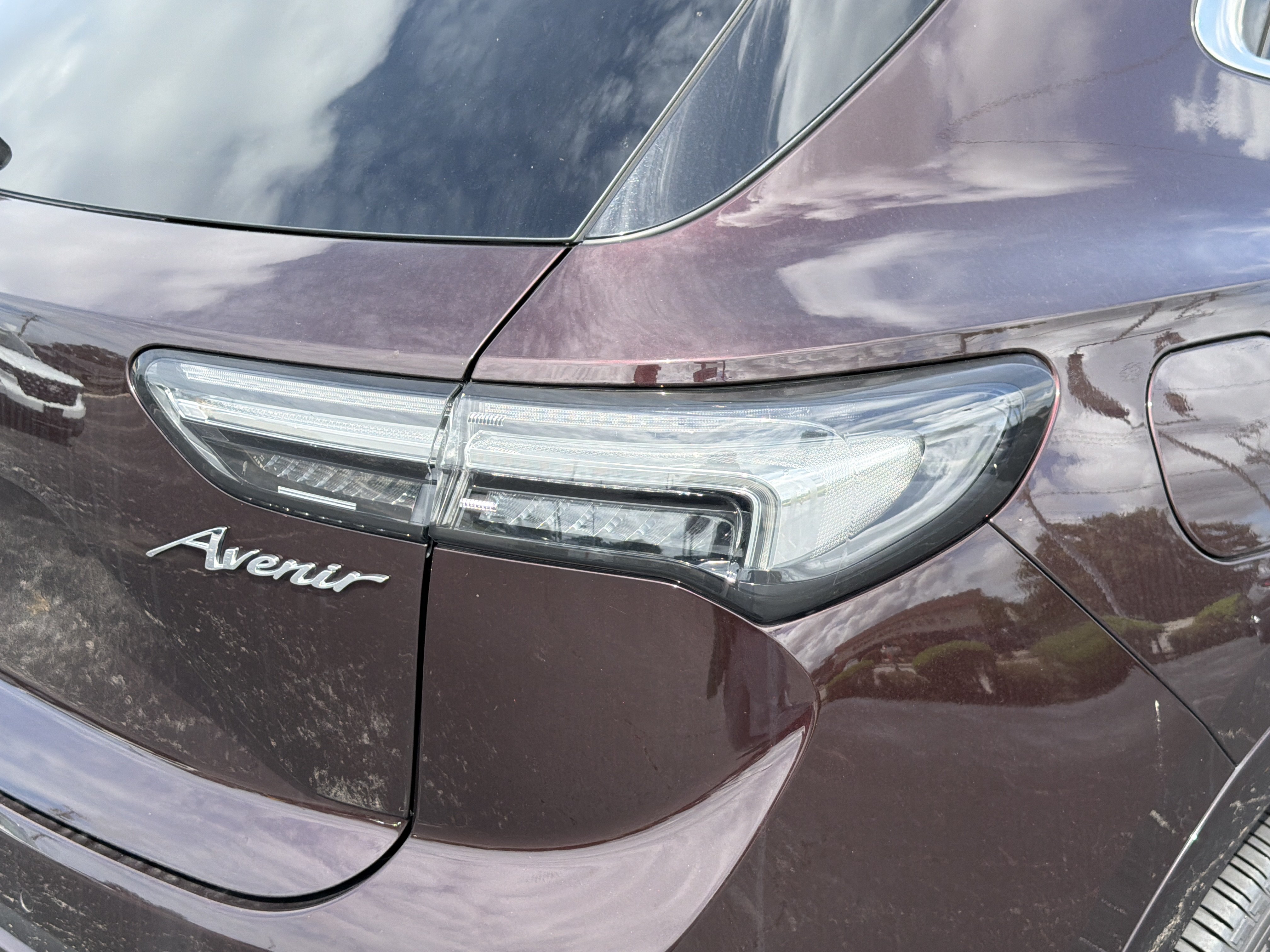 Used 2023 Buick Envision Avenir FWD image 12