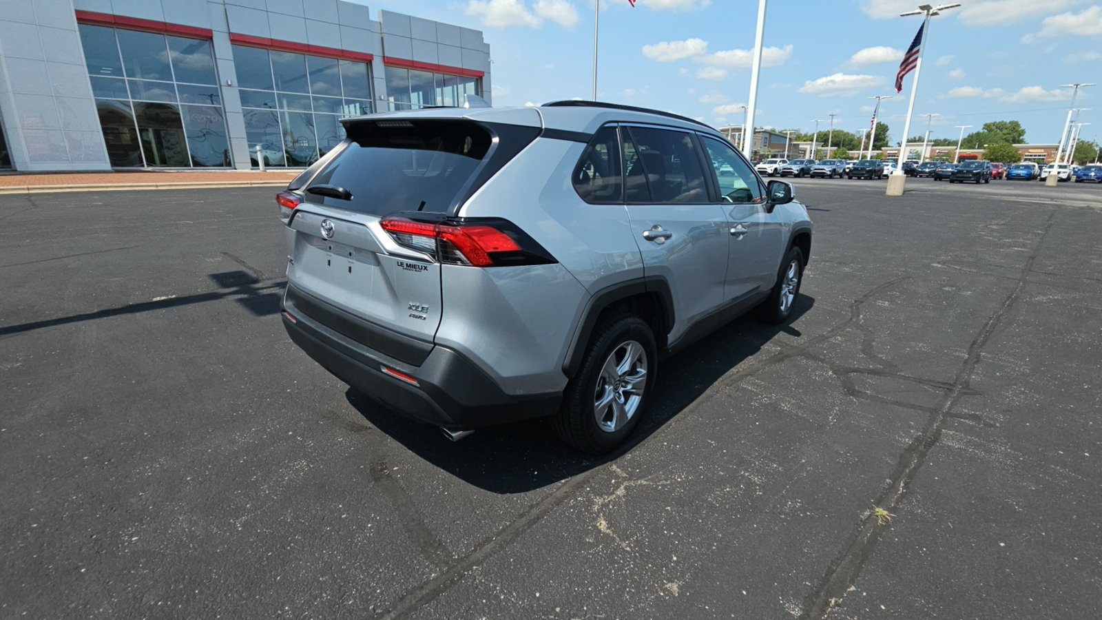 Certified 2025 Toyota RAV4 XLE AWD/4WD image 3