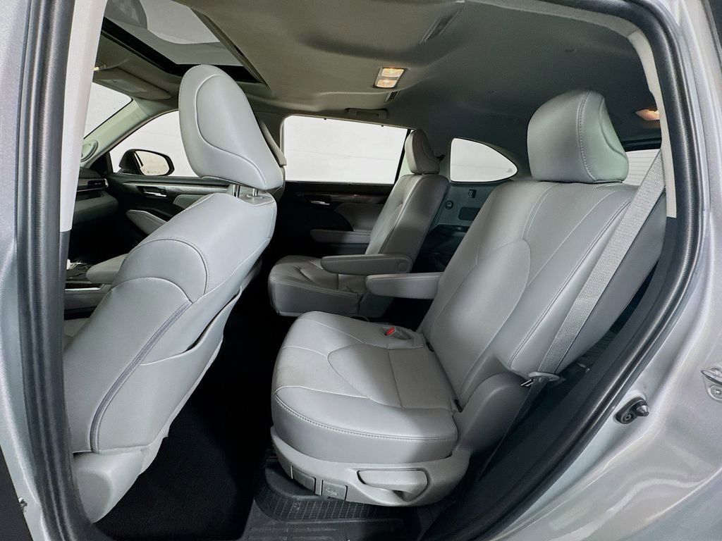 Certified 2022 Toyota Highlander Limited image 20