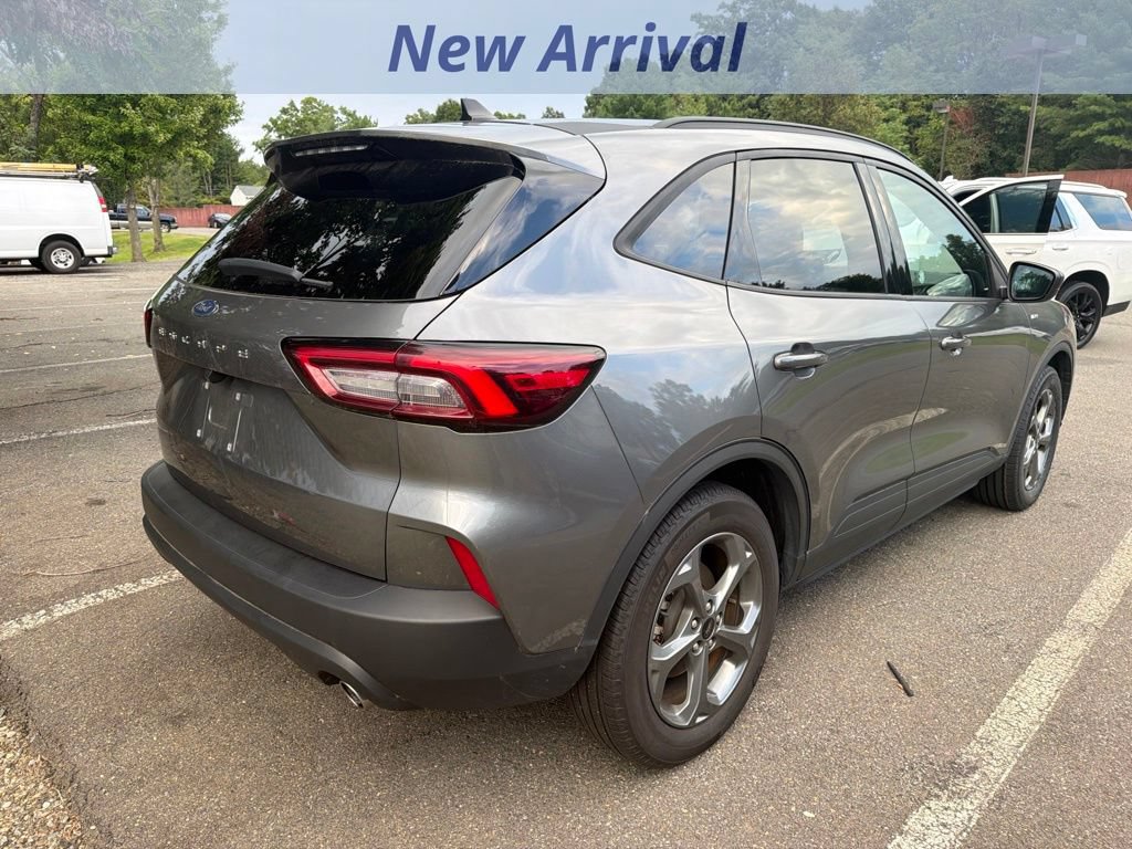 Used 2025 Ford Escape ST-Line FWD image 4